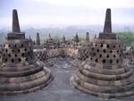 Индонезия, Храмы боробудур и прамбанан.